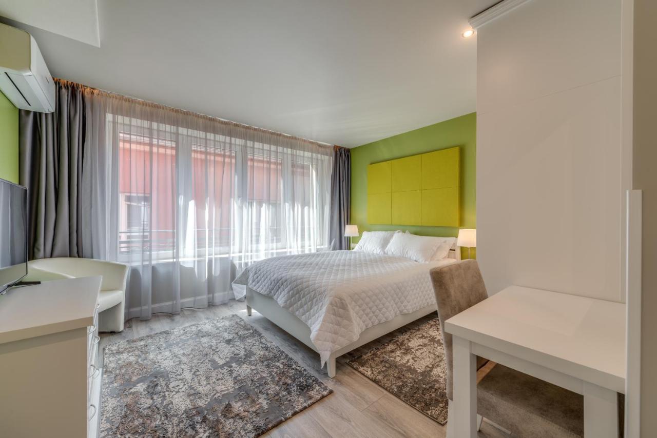 R & R Apartments София Экстерьер фото