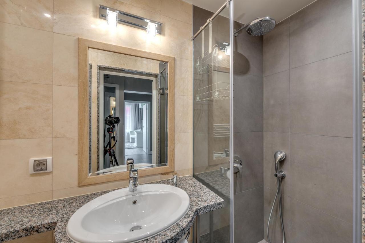 R & R Apartments София Экстерьер фото